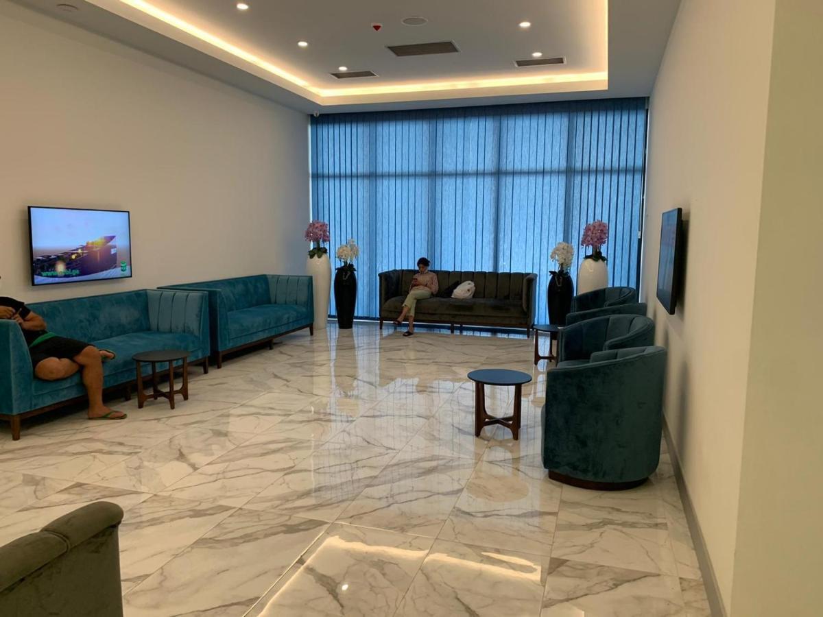 Orbi City Luxury Suit Batoumi Extérieur photo
